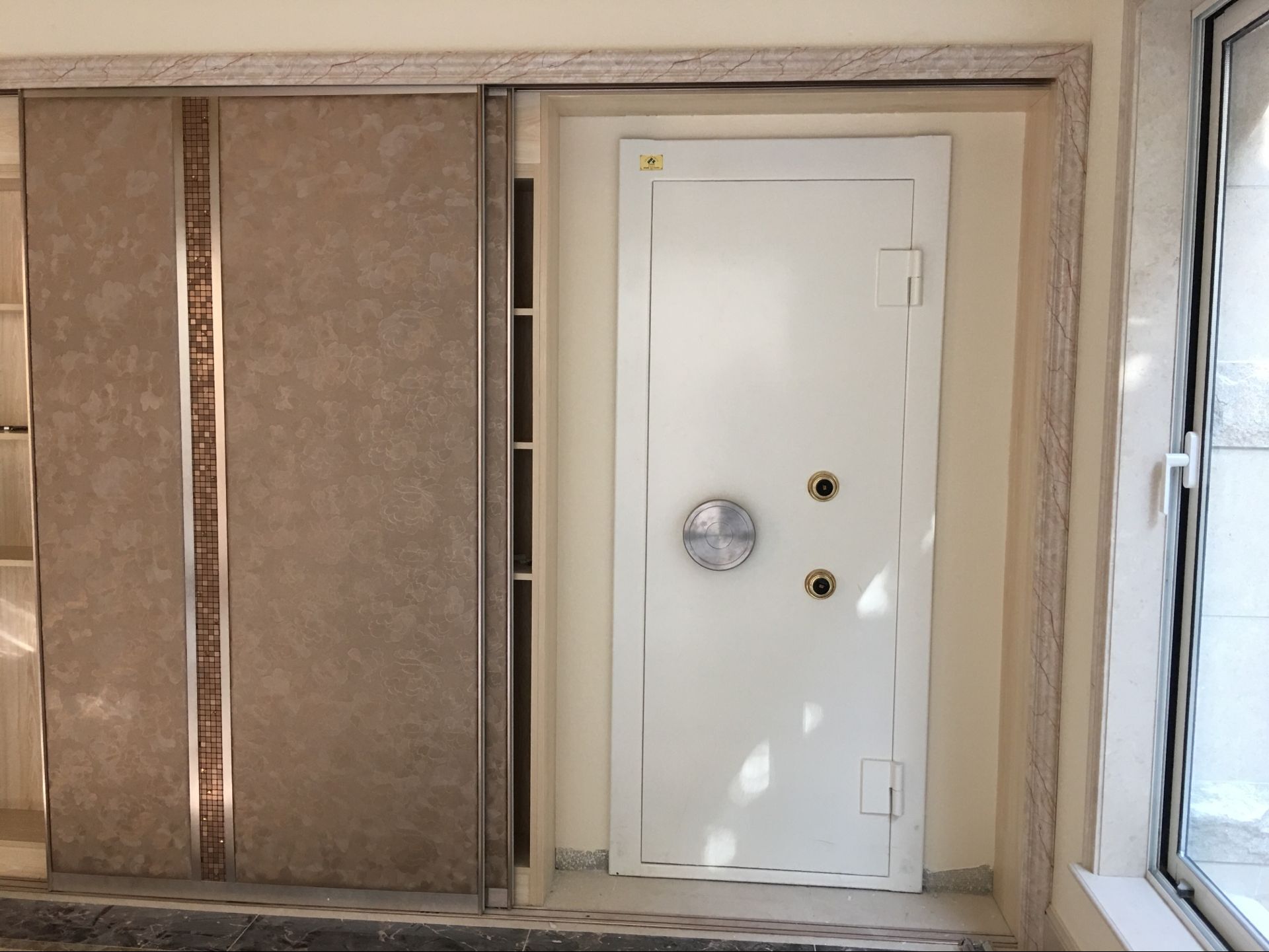 防爆别墅金库门