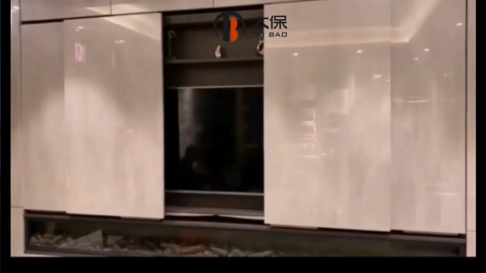 背景墙双面平移密室门视频