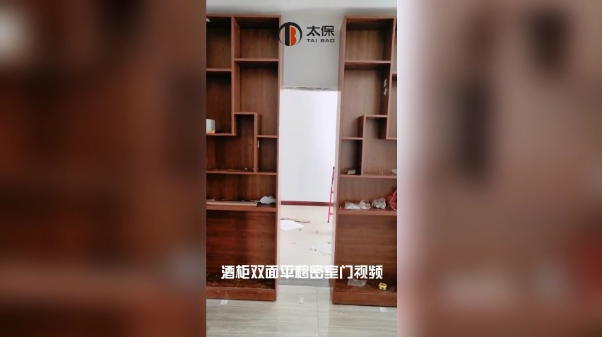 酒柜双面平移密室门视频