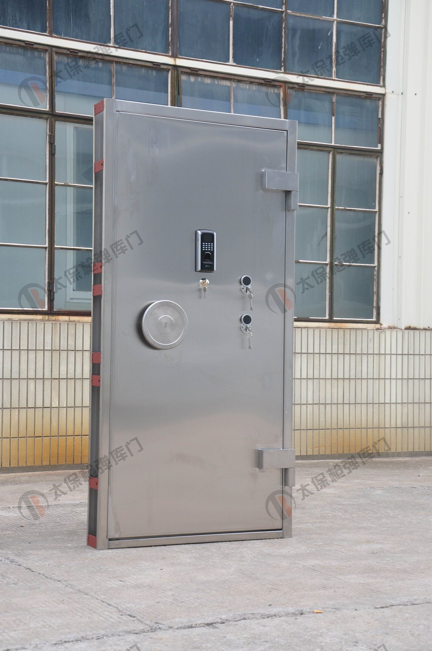 枪弹库门 枪弹库门