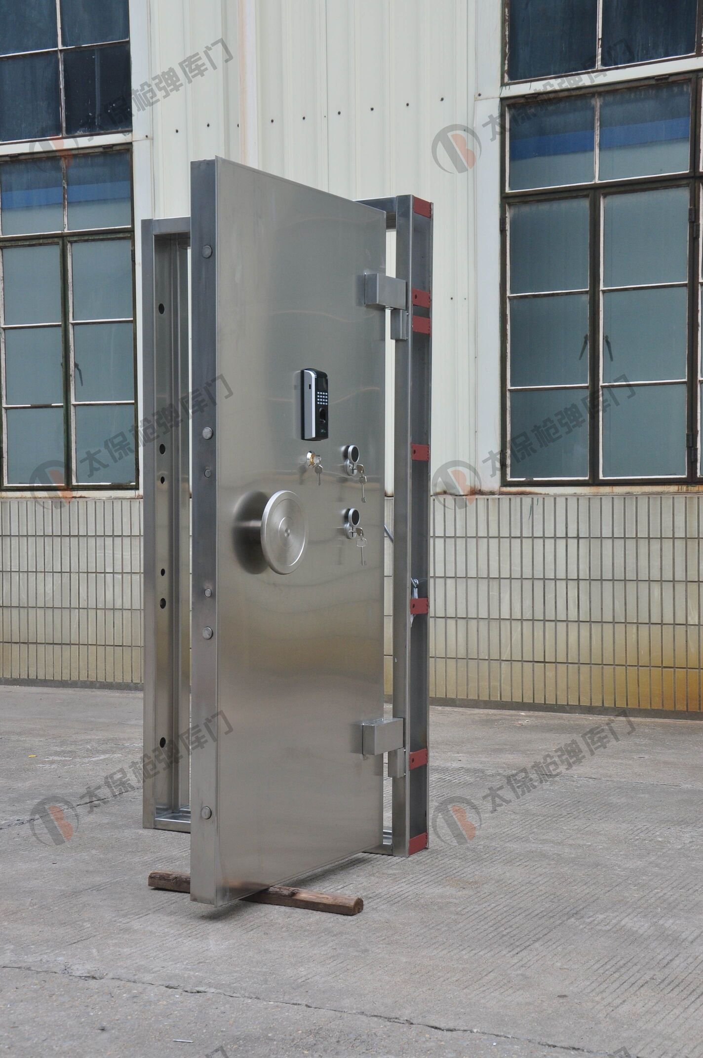 枪弹库门 枪弹库门